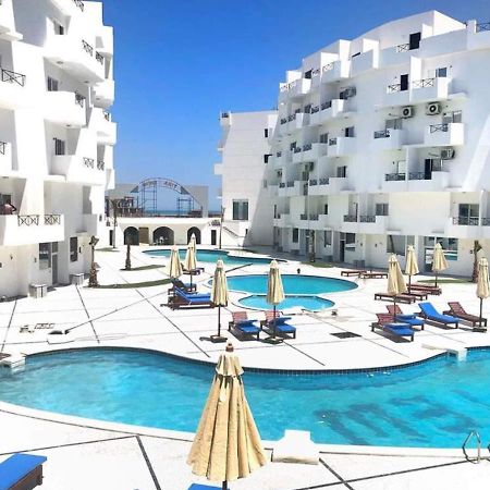 Apartment Dolcezza Near The Sea Redsealine 후르가다 외부 사진