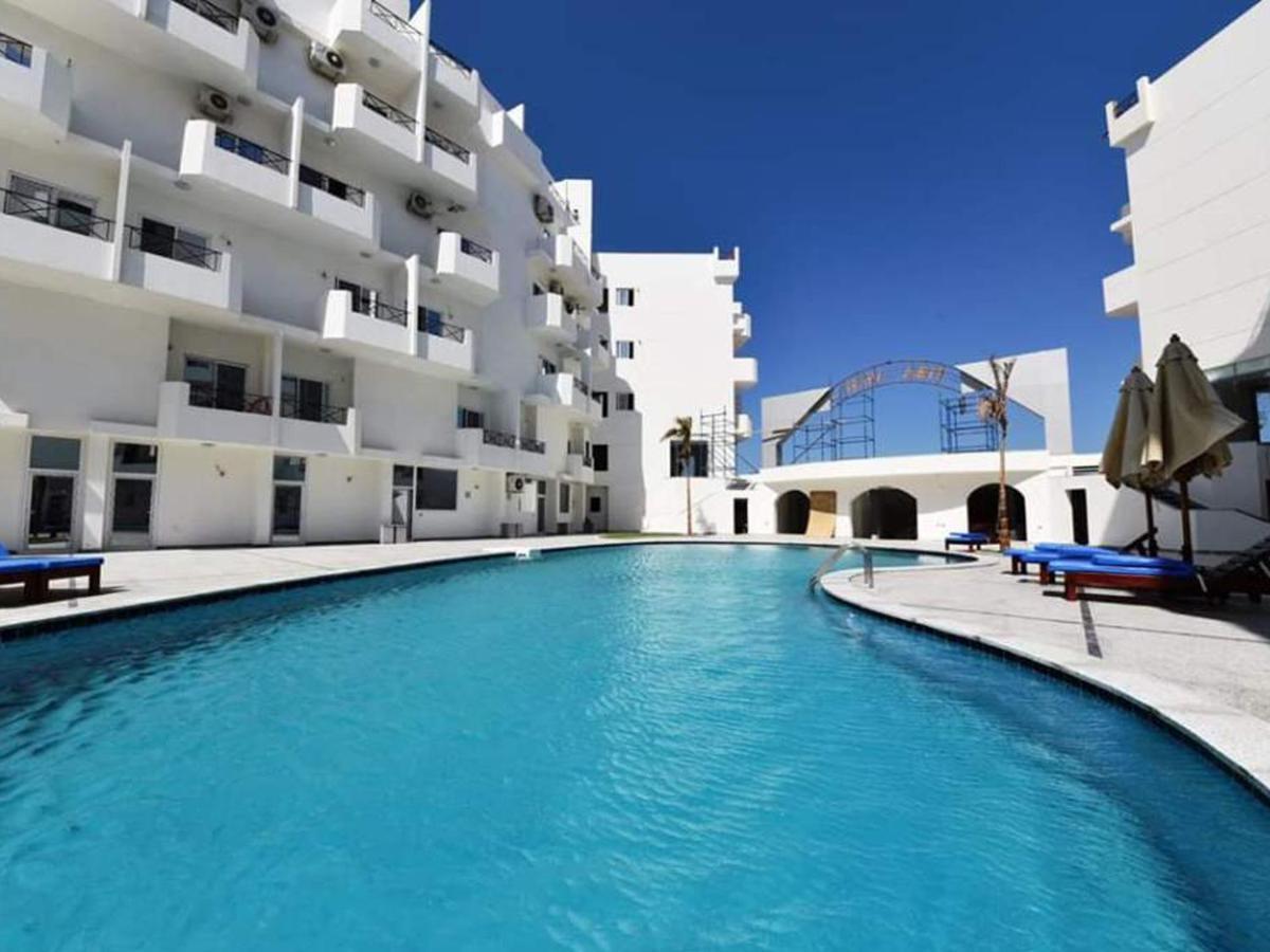 Apartment Dolcezza Near The Sea Redsealine 후르가다 외부 사진